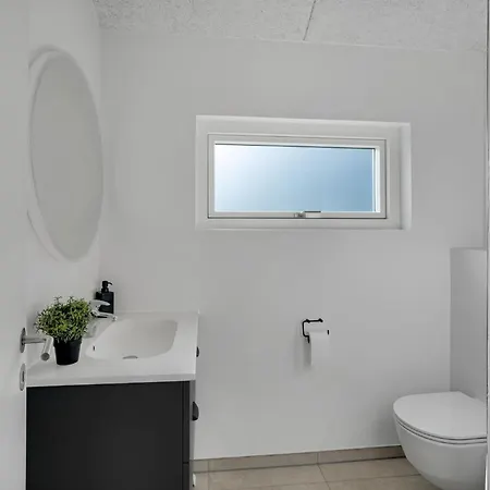 בית נופש Amazing In With Indoor Swimming Pool